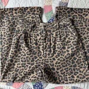 Leopard Print High-Waisted Wide leg jeans.